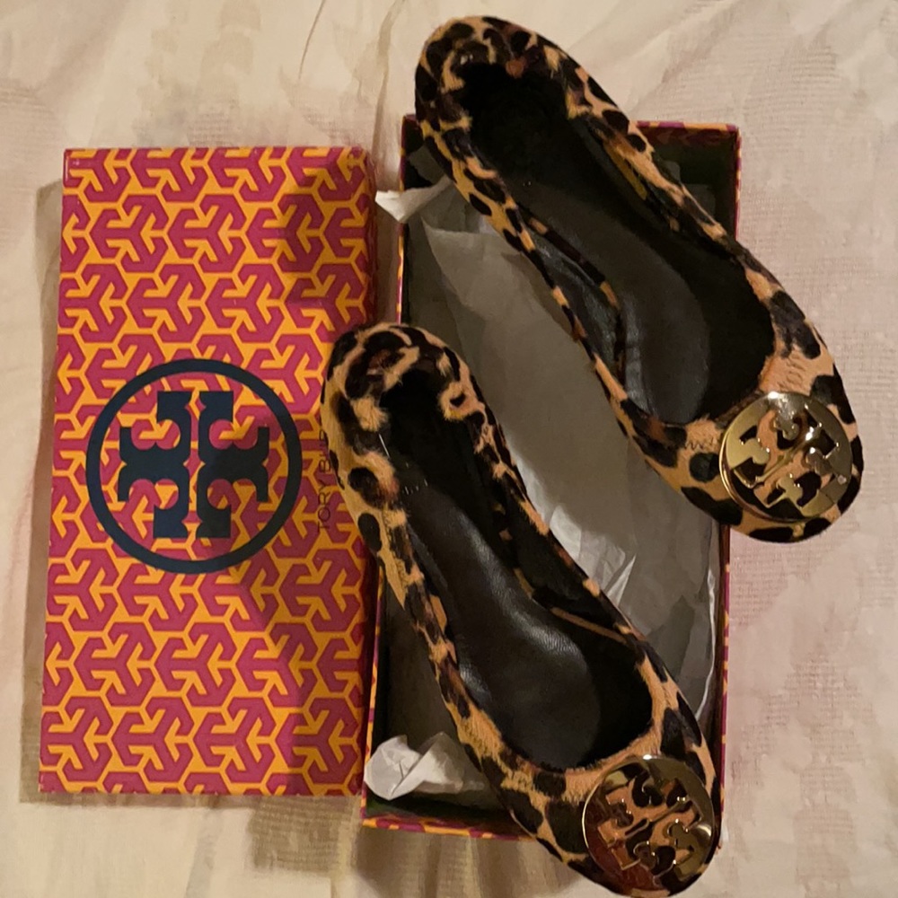 Tory Burch reva ballet flats leopard